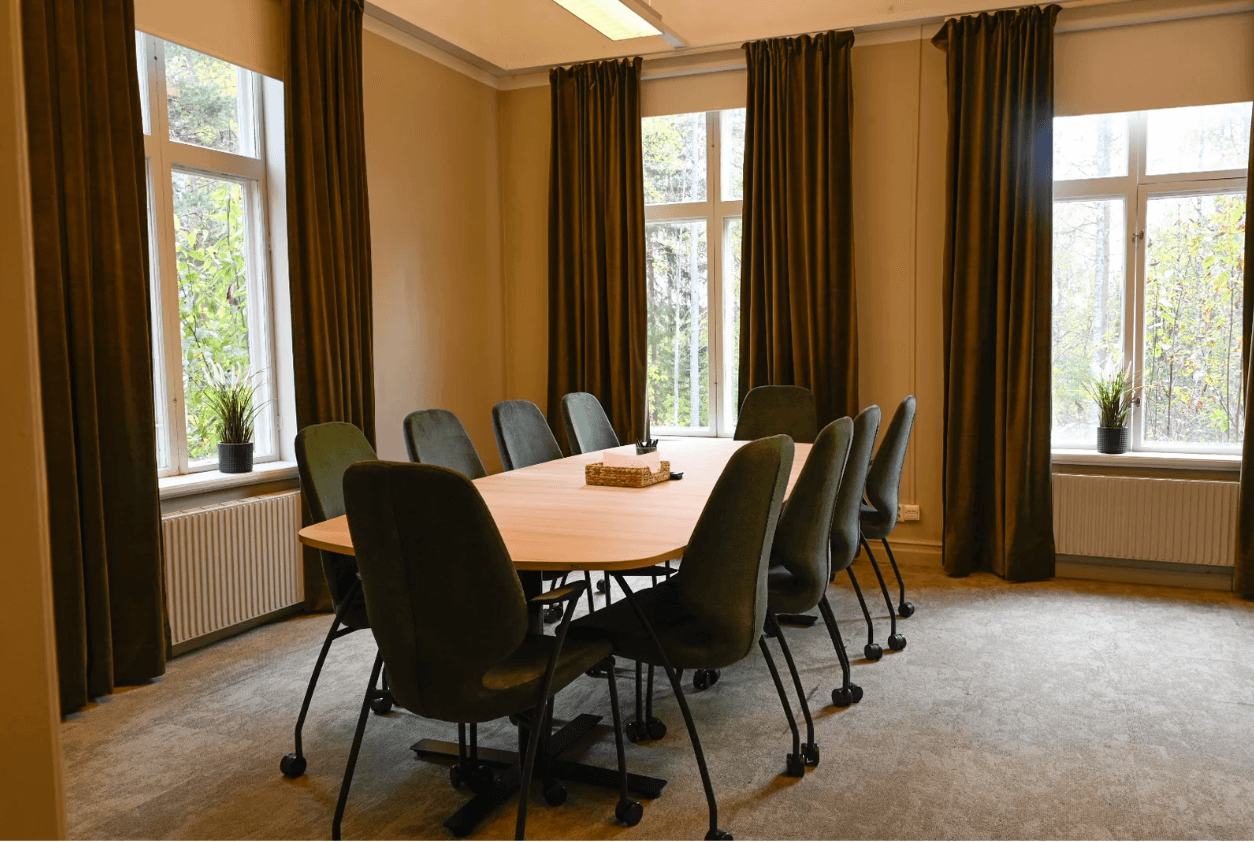 Modern konferensrumsuppsättning på Norrkällan